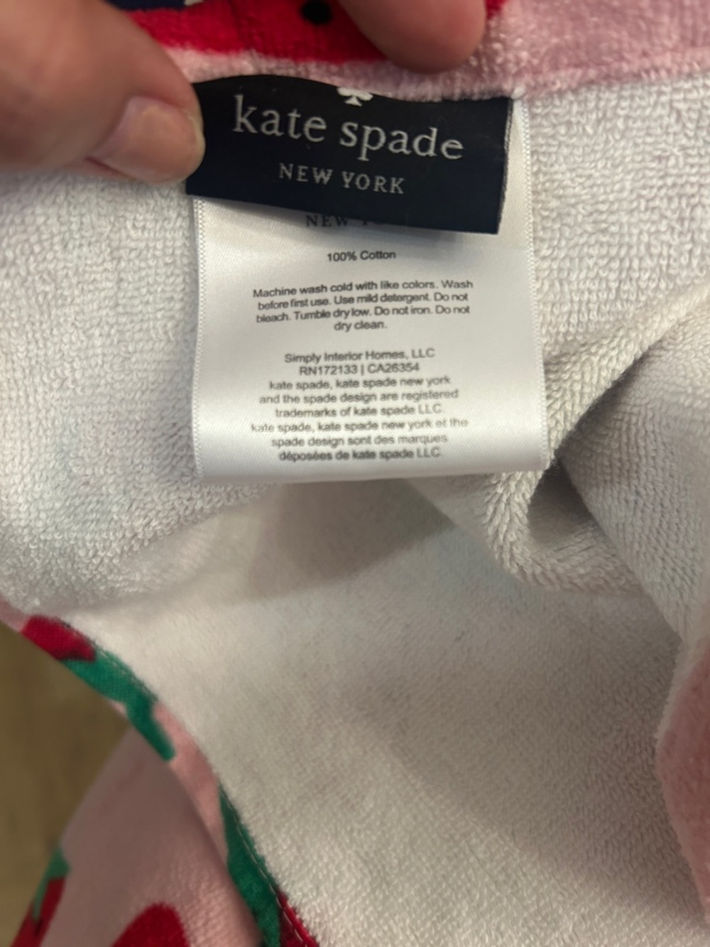 New kate spade Pink Strawberry Print Beach Towel 100% Cotton - Picture 5 of 9